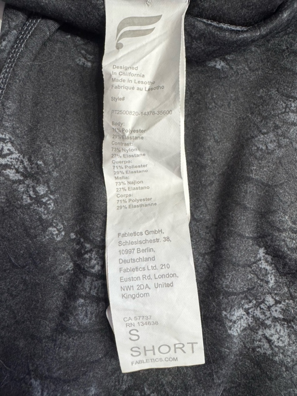 Fabletics Wmns Sz S Short Gray Snakeskin Print Flare Yoga Pants Leggings Pocket - Picture 4 of 6